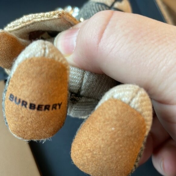 BURBERRY Bear 🐻 key chain bag charm with tag and box - Picture 4 of 10